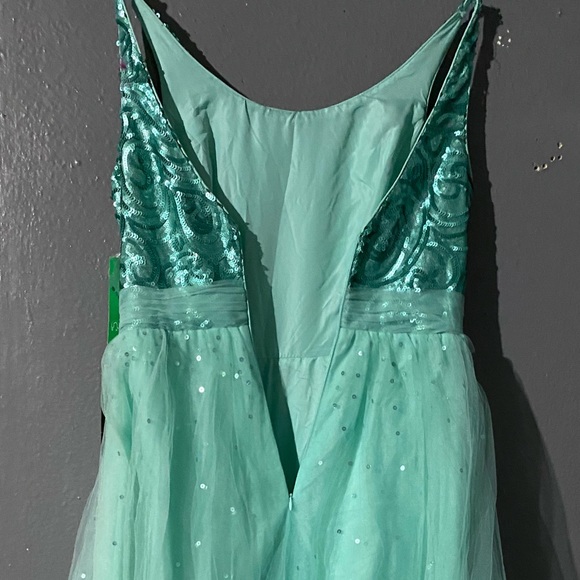 MINT GREEN SEQUIN AND TULE FORMAL LONG DRESS - Picture 13 of 13